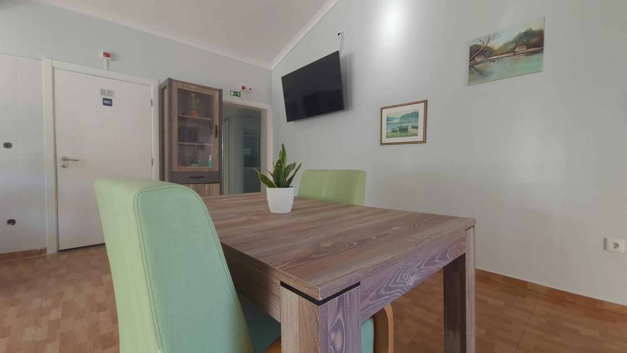 Hostel Jardins De Sao Luis Setúbal Buitenkant foto