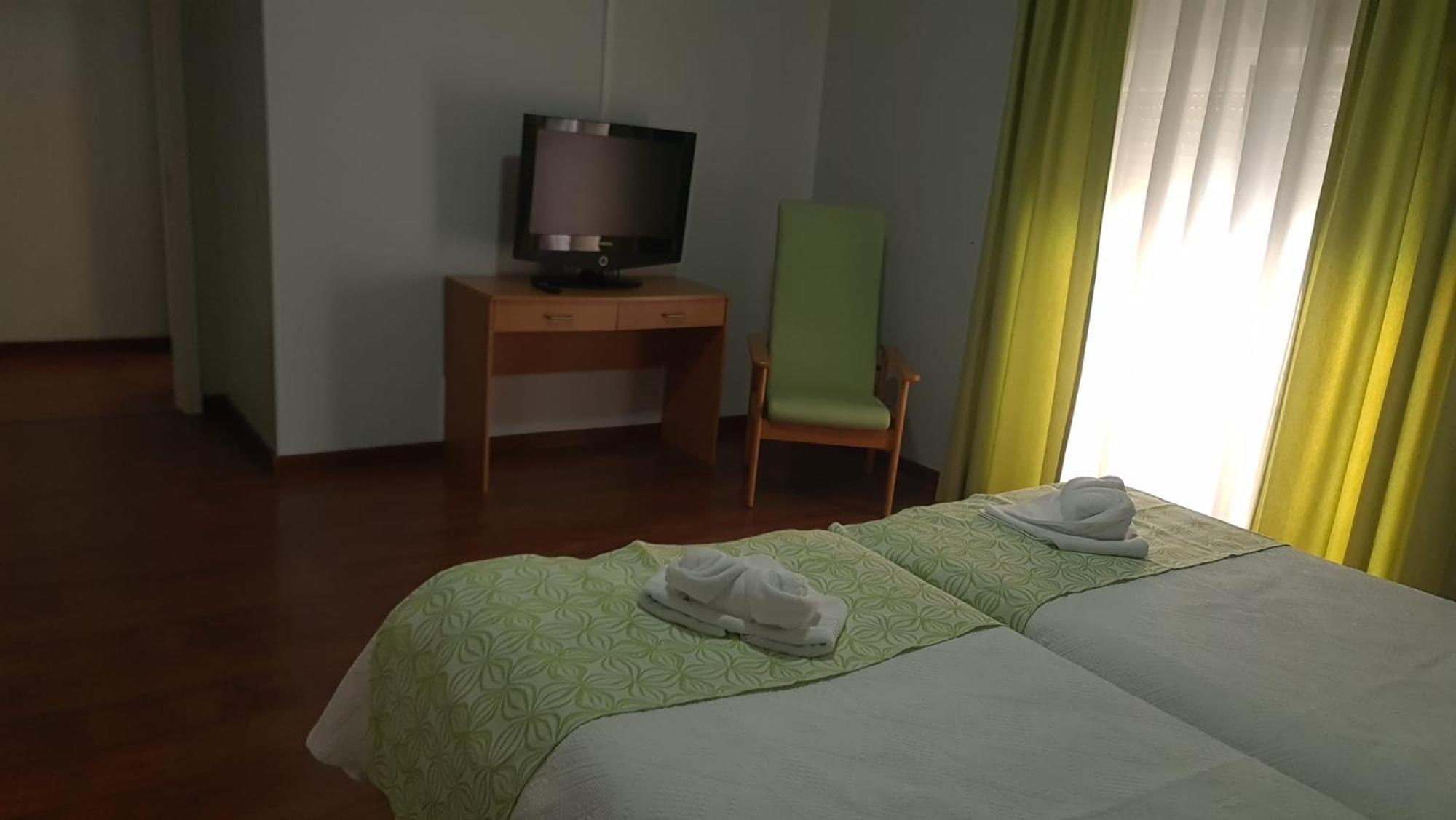 Hostel Jardins De Sao Luis Setúbal Buitenkant foto