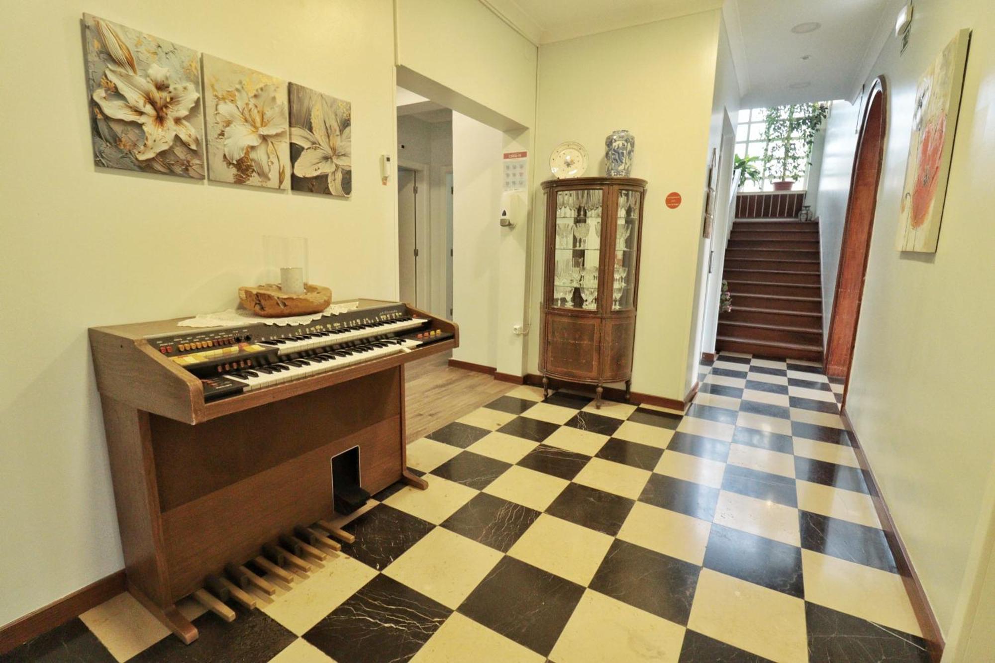 Hostel Jardins De Sao Luis Setúbal Buitenkant foto